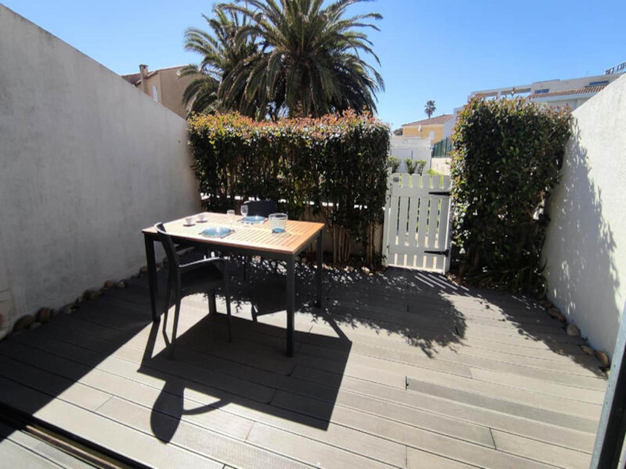 2 Rooms For 2 People Agde Exterior foto